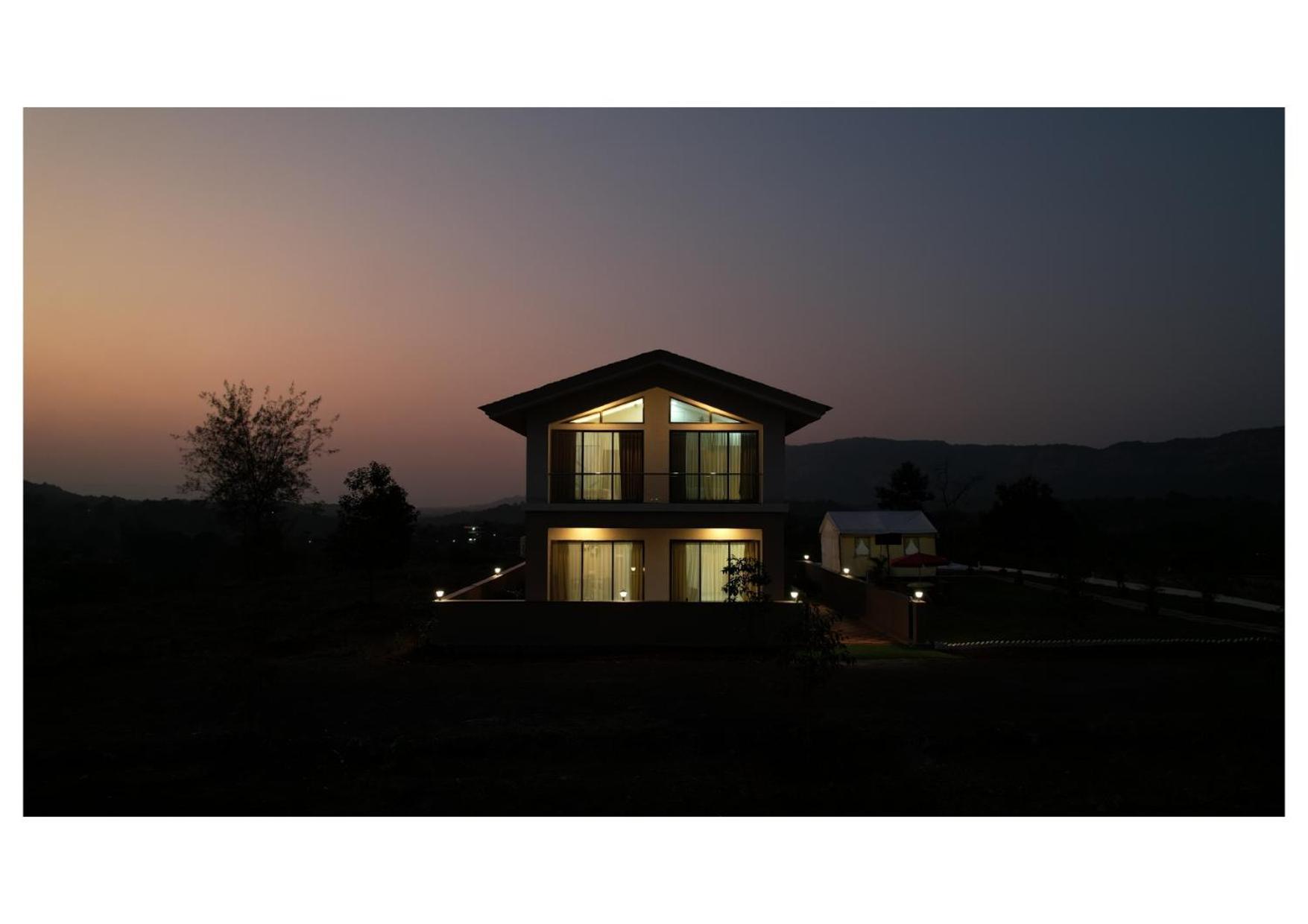 Katha Villa 63 - Luxury Holiday Home Karjat Dış mekan fotoğraf