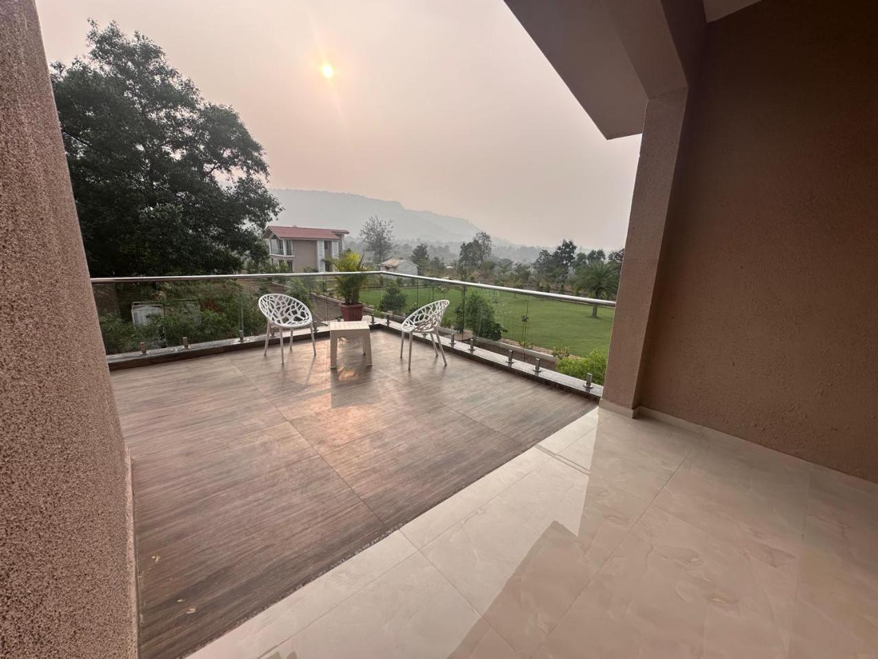 Katha Villa 63 - Luxury Holiday Home Karjat Dış mekan fotoğraf