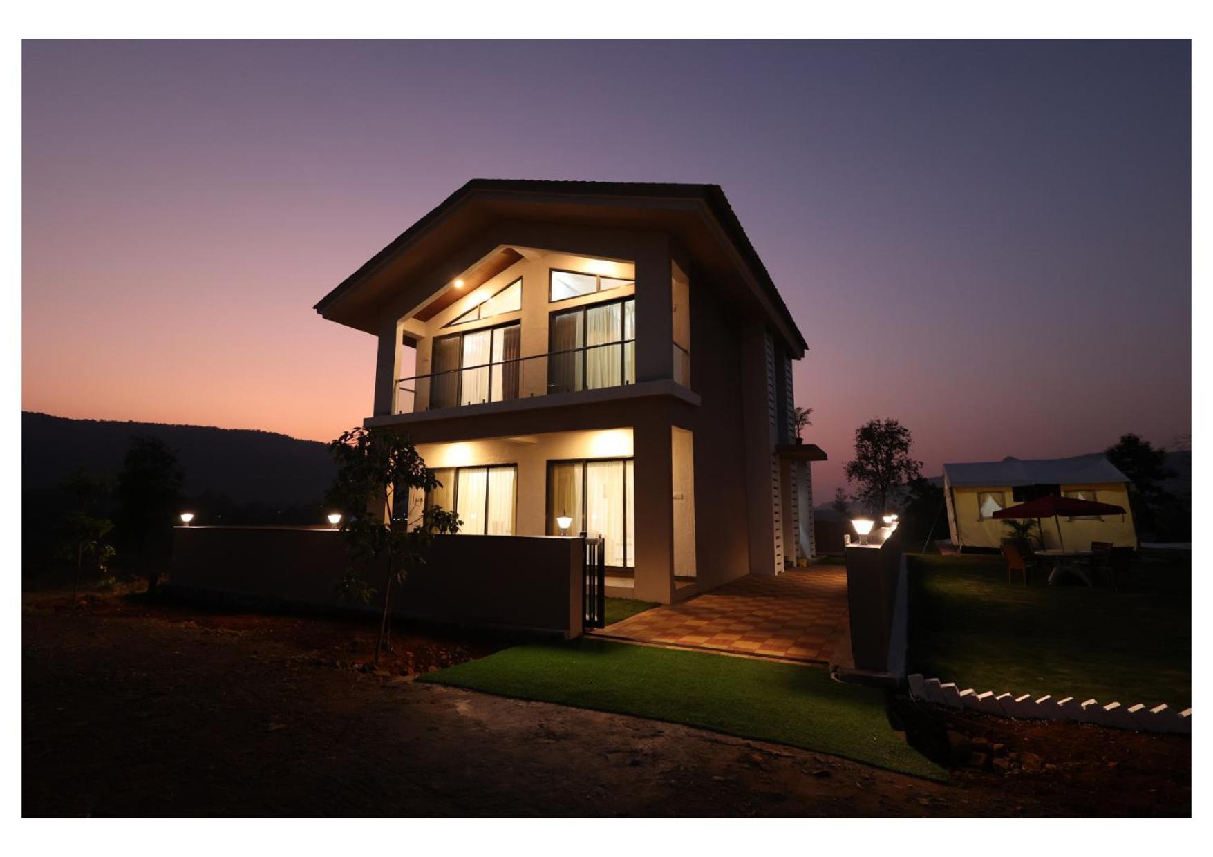 Katha Villa 63 - Luxury Holiday Home Karjat Dış mekan fotoğraf