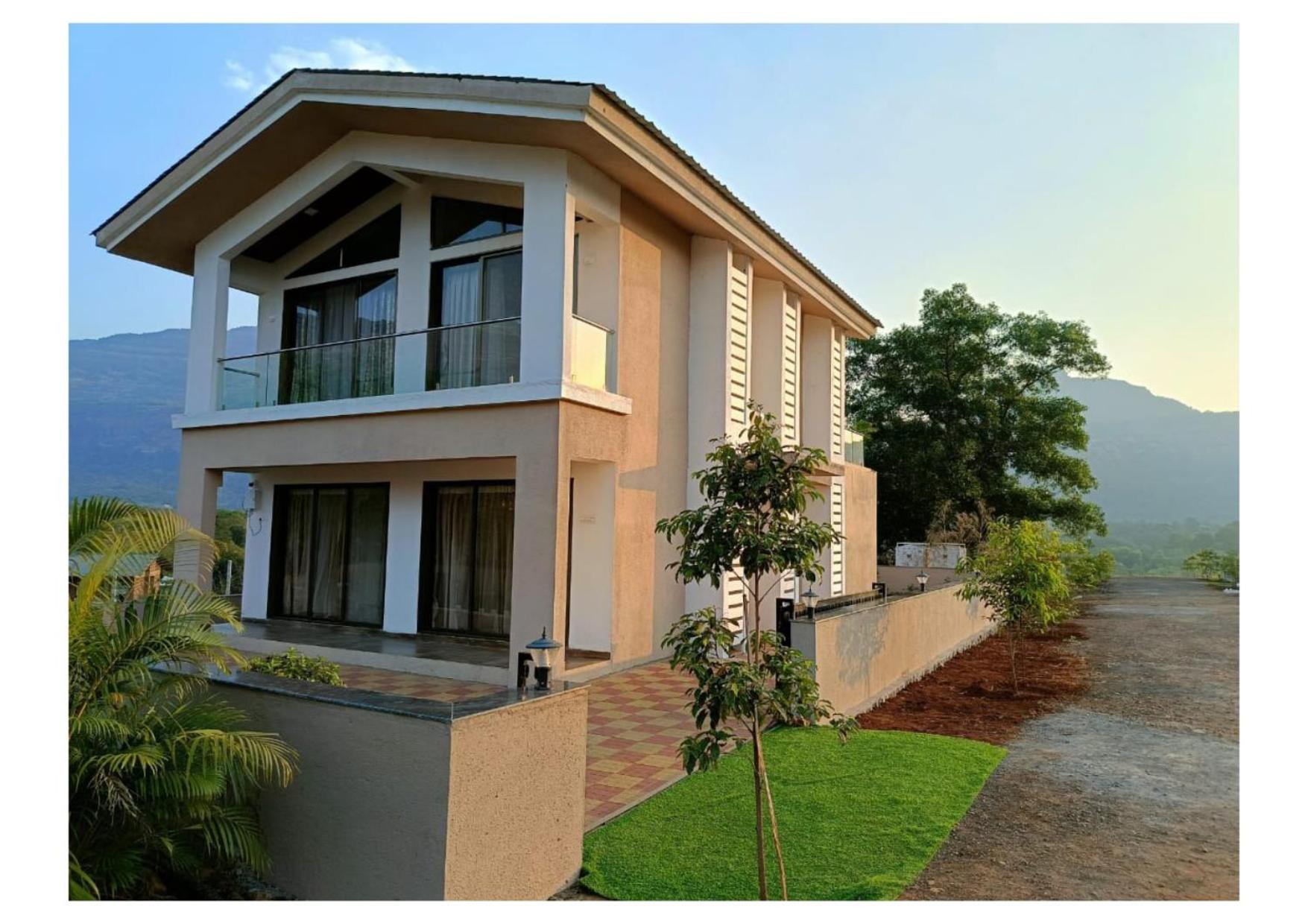 Katha Villa 63 - Luxury Holiday Home Karjat Dış mekan fotoğraf