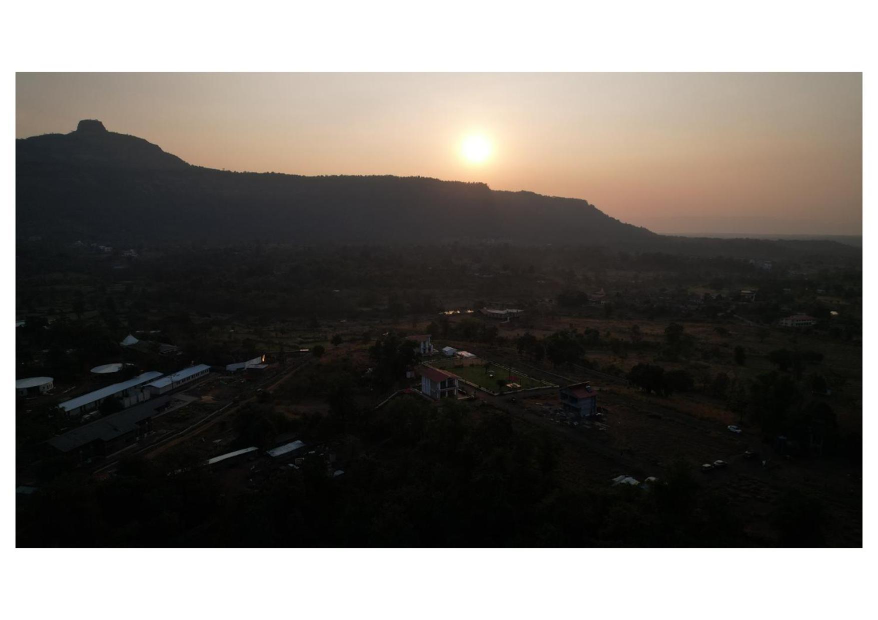 Katha Villa 63 - Luxury Holiday Home Karjat Dış mekan fotoğraf