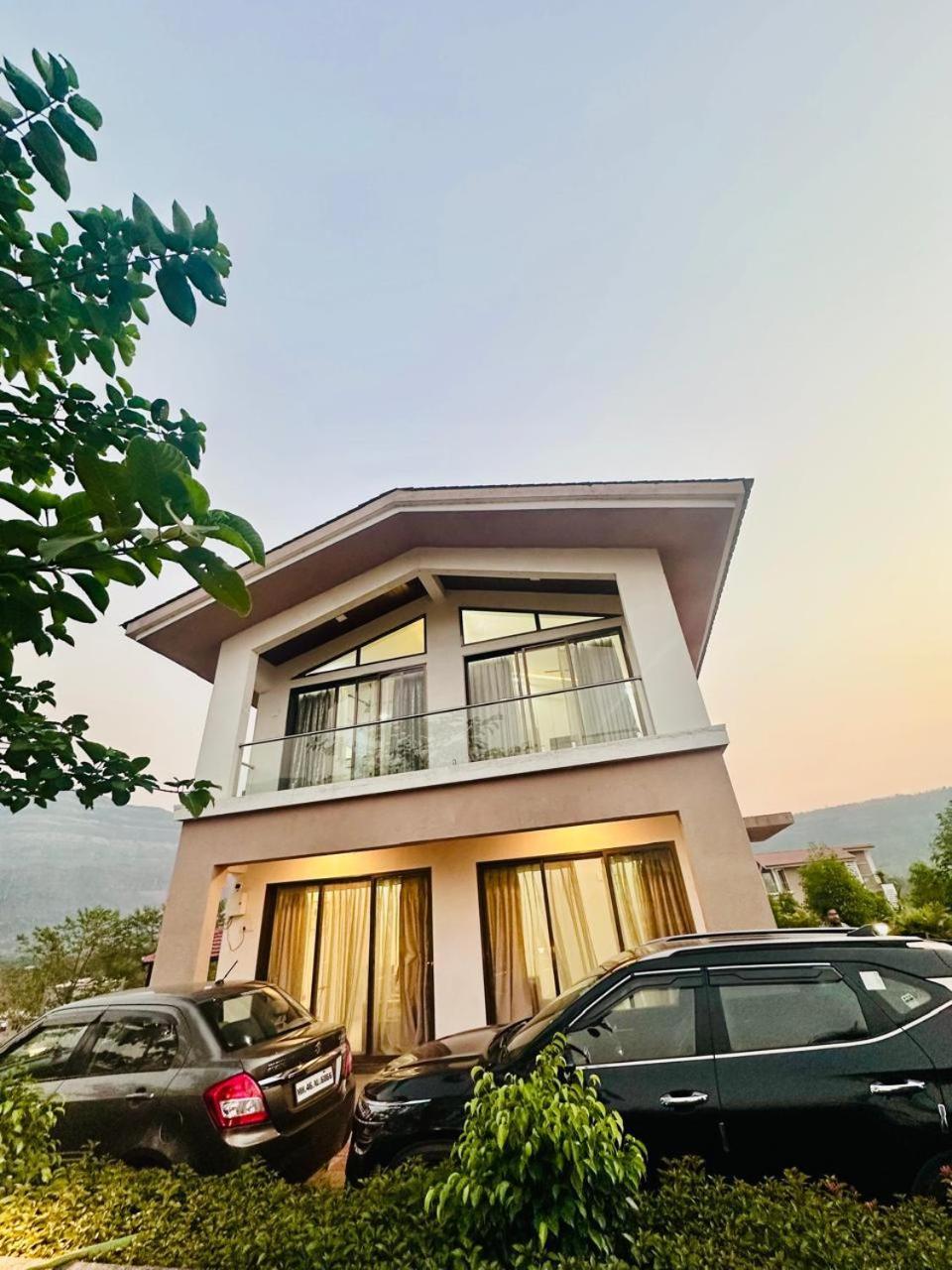 Katha Villa 63 - Luxury Holiday Home Karjat Dış mekan fotoğraf